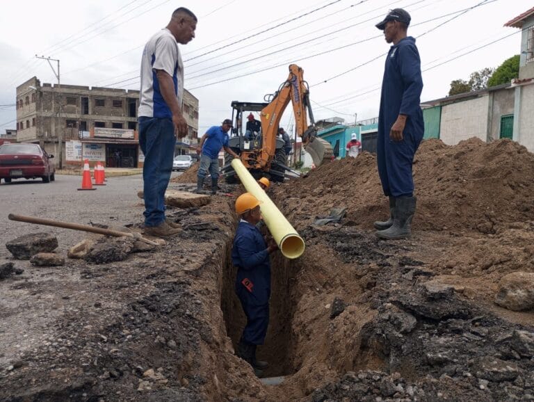 1.100 familias atendidas con sustitución de colector de aguas servidas en Yaracuy