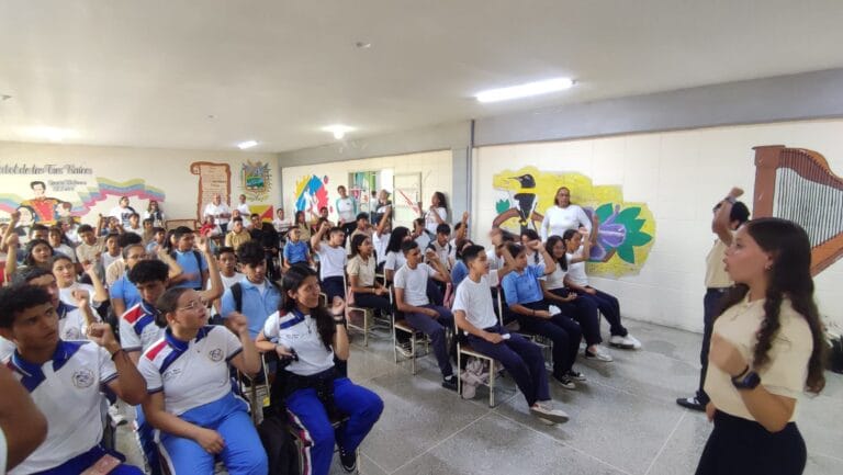 Realizan encuentro estadal de estudiantes de educación media