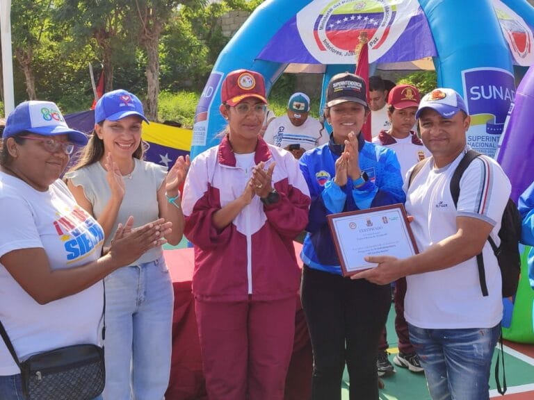 Independencia revitaliza espacios deportivos en Luisa Cáceres de Arismendi y Brisas del Terminal 