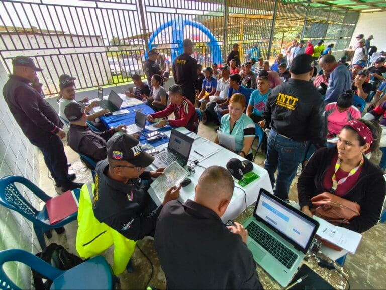 En Bolivar más de 400 atenciones se realizaron en jornada especial del INTT