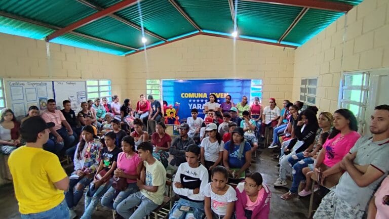 Jóvenes de Arístides Bastidas postulan proyectos comunitarios