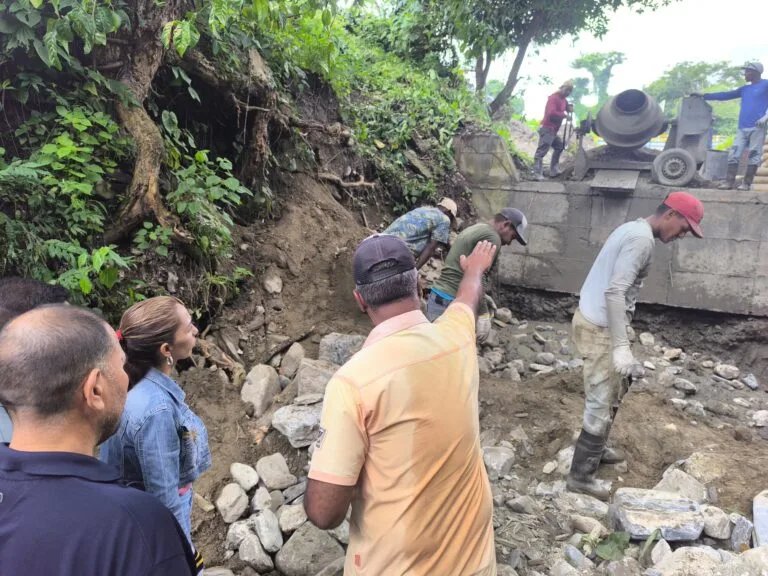 Alcaldesa Lisbed Parada supervisa avances en proyectos clave para Urachiche