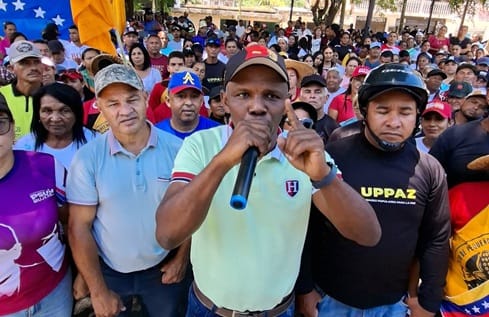 Monge se concentró en la Plaza Bolívar de Yumare en favor de la paz y en rechazo al injerencismo
