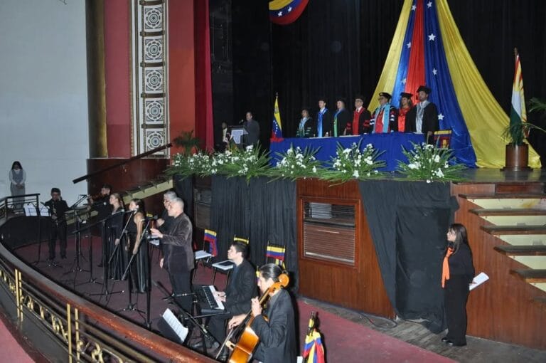 UTS SAN FELIPE EGRESÓ 28 NUEVOS PROFESIONALES DE DIVERSAS CARRERAS