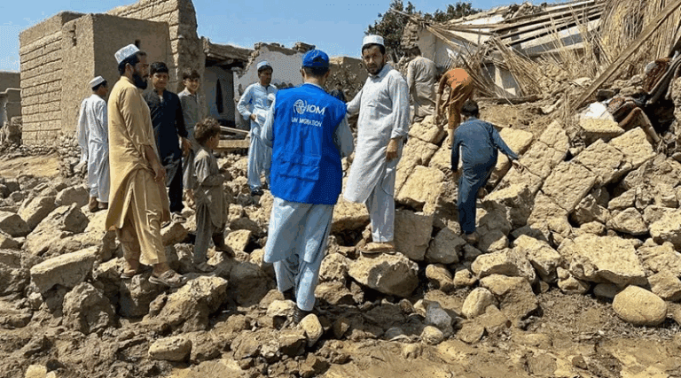 Cifra de fallecidos por terremoto en el este de Afganistán asciende a 1.400