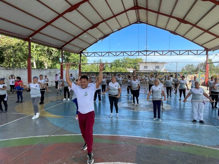 Municipio Bolívar celebró el Día Mundial de las Personas de Edad con actividades deportivas y recreativas