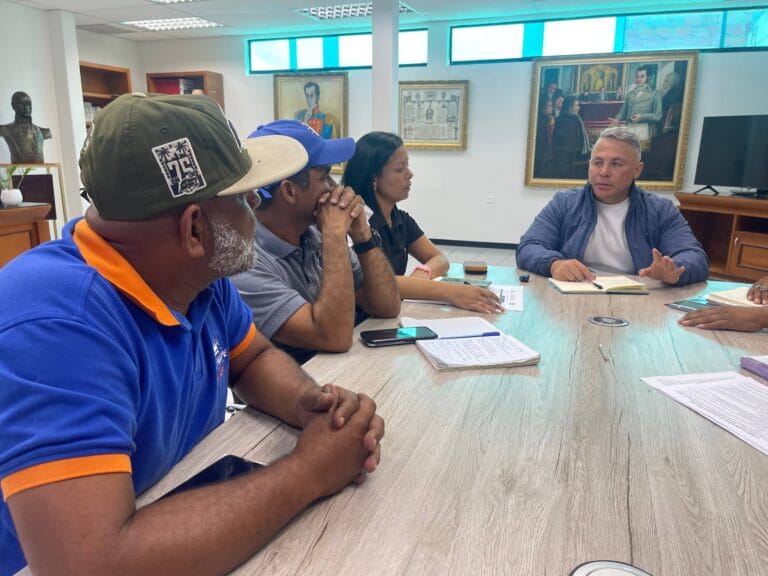 Alcalde Rogger Daza anunció 4 nuevos proyectos para mejorar el servicio de agua potable en San Felipe