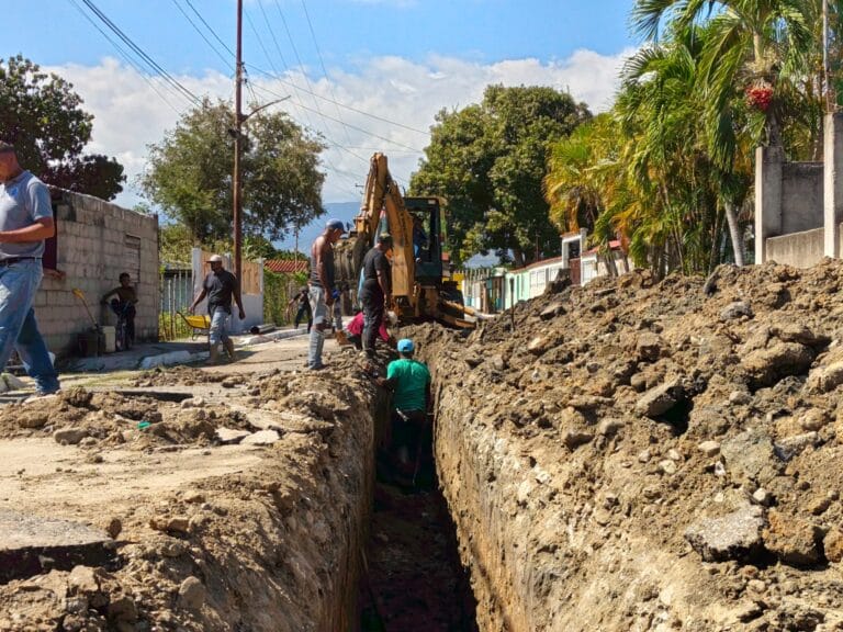 Municipio La Trinidad y Aguas de Yaracuy ejecutan obra integral de saneamiento beneficiando a 21 familias en Colinas de Agua Blanca