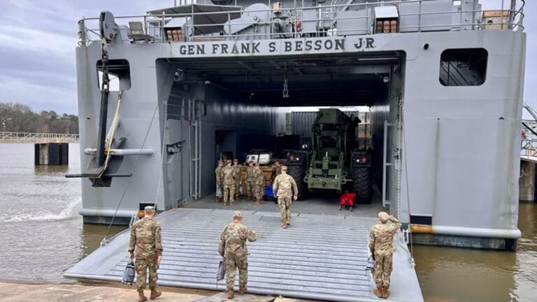 «Las bases de EE.UU. serán atacadas»: La advertencia de Irán a países de la región en caso de agresión de Washington