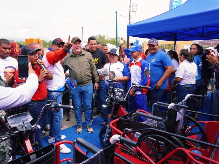 Gobernador asignará recursos para proyecto de pozo de agua en Cañaveral de Independencia 