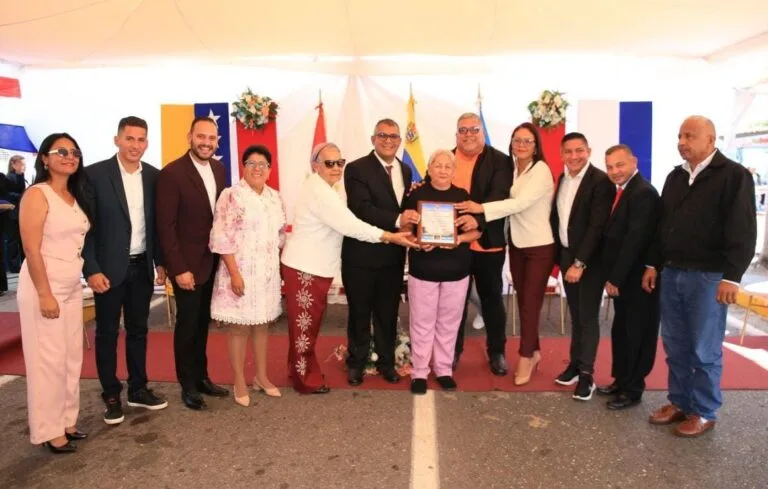 Cley conmemora centenario del Complejo Educativo Manuel Cedeño y día del Educador