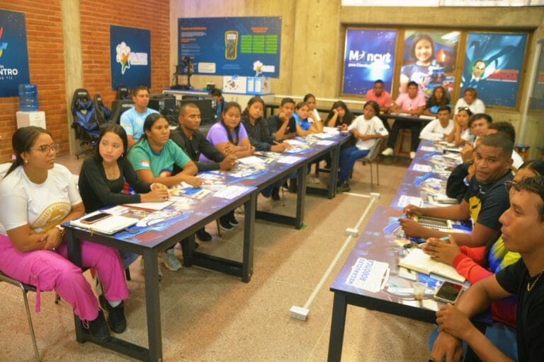 Juventud de Yaracuy se forma en IA para impulsar el desarrollo tecnológico comunitario