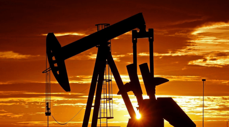 Petróleo oscila, bolsas asiáticas caen por ultimátum de Trump a Irán