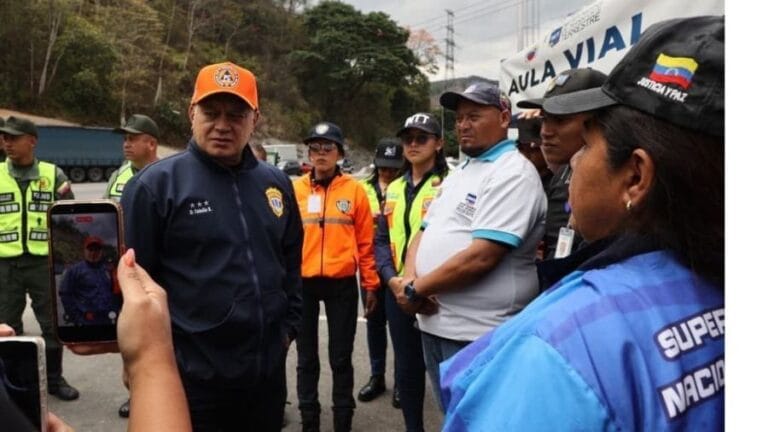 Diosdado Cabello realiza recorrido de seguridad como parte del operativo «Semana Santa Segura»