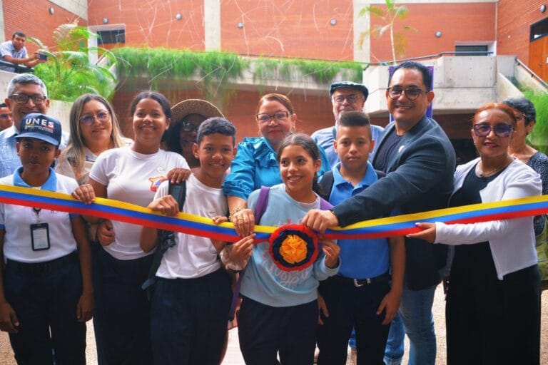 Feria Internacional del Libro de Venezuela capítulo Yaracuy abre sus puertas con más de 4.500 libros en exhibición