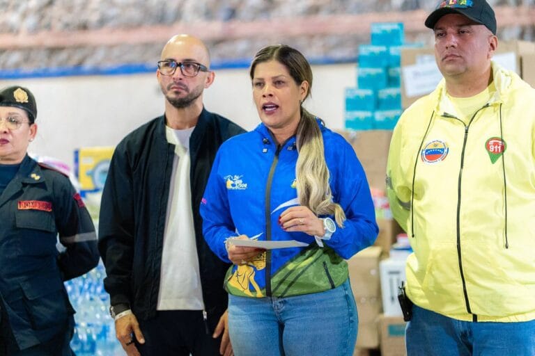 Gobernación de Bolívar envió primer cargamento de insumos para atender a las víctimas del terremoto