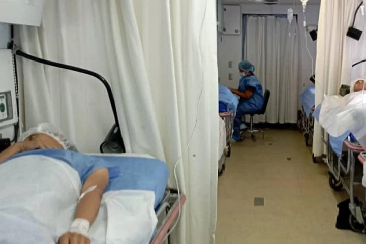 FANB despliega Hospitales Quirúrgicos Móviles en La Guaira para atender a afectados