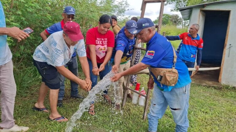 Hidroven activa dos pozos profundos para beneficiar a más de 1.300 familias en El Manteco