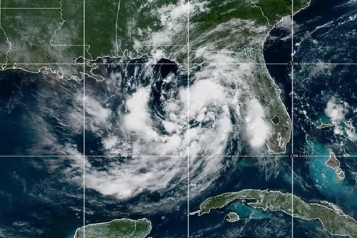 Depresión Tropical Dos avanza en Golfo de México sin peligro para Cuba