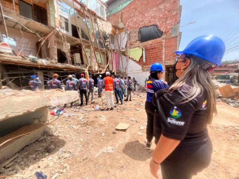 Gobernación de Bolívar envió 40 toneladas más de alimentos y proteínas a La Guaira