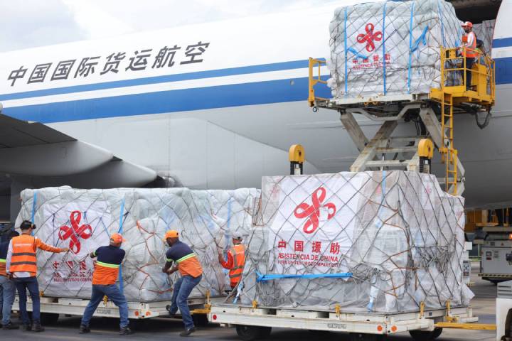 China reafirma su apoyo a Venezuela con 85 toneladas de ayuda humanitaria