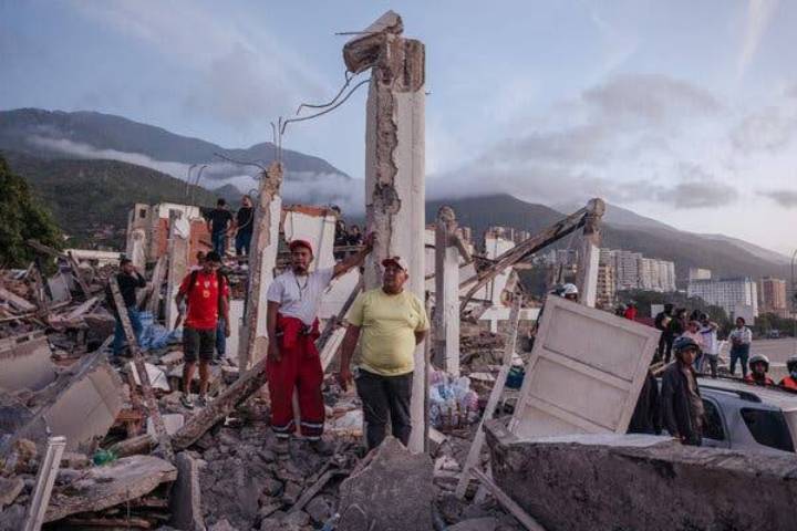 Economista Labrador: Es crucial liberar fondos internacionales para reconstrucción del país