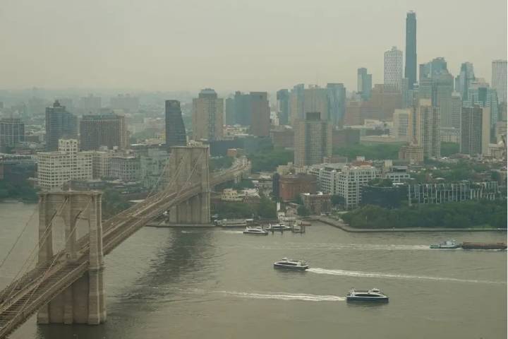 Emiten alerta sanitaria en Nueva York por humo de incendios forestales en Canadá