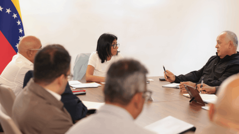 Vicepresidentes sectoriales se reunieron con Presidenta (E) para evaluar acciones de atención a la emergencia