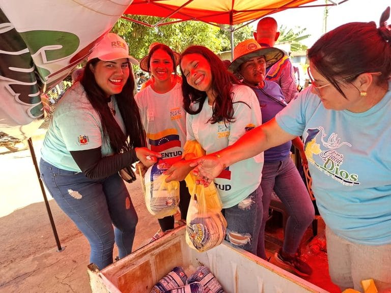 Gobierno Bolivariano atendió al pueblo de El Callao con Ferias del Campo Soberano Garantizando la soberanía del pueblo.