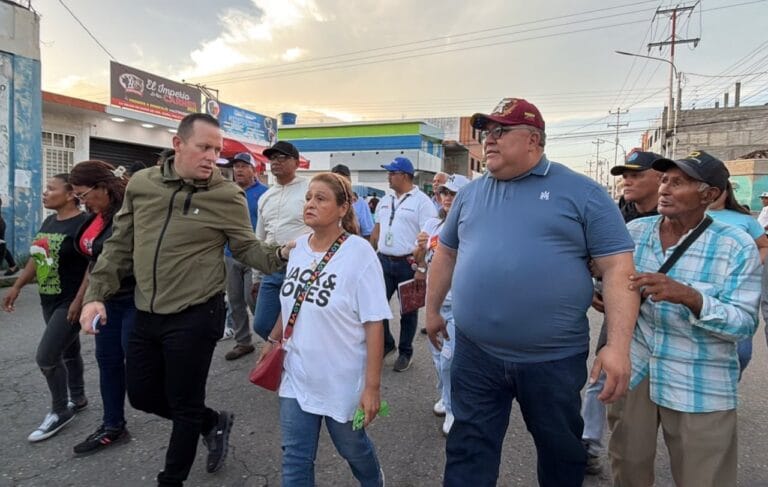 Gobernador anunció instalación de bancos de transformadores para estabilizar el servicio en centro de Yaritagua