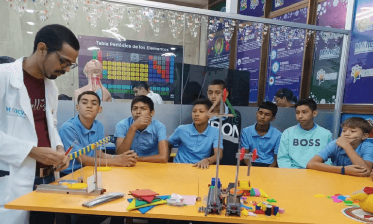 Estudiantes de Yaracuy despiertan interés sobre IA en Ruta Científica