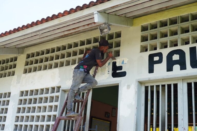 Plan de rehabilitación de escuelas avanza en 18 planteles de Yaracuy
