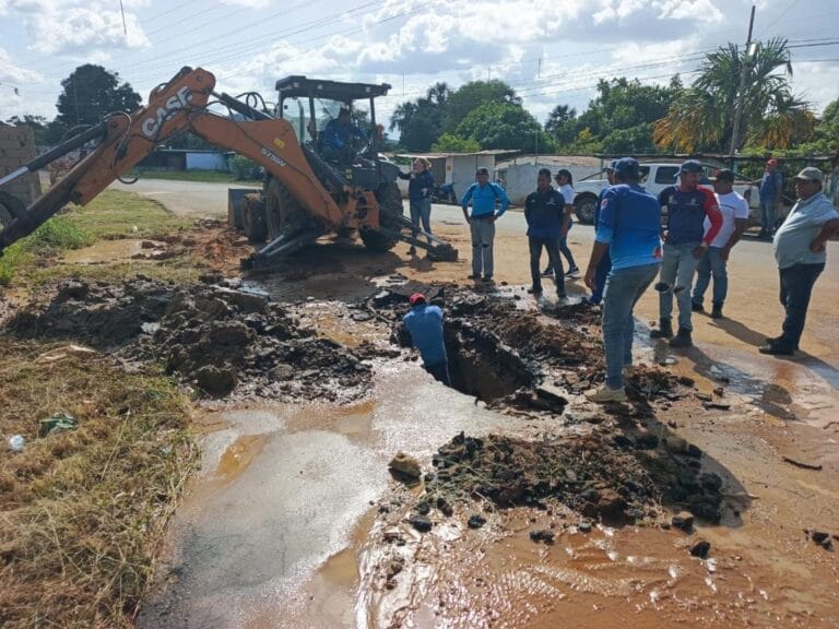 Hidroven repara tubería de 28 pulgadas en el municipio Piar del estado Bolívar