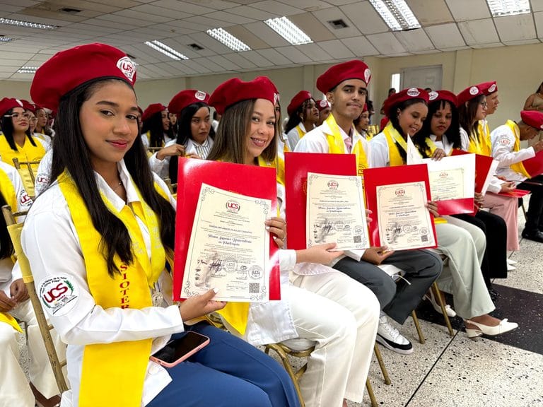 UCS egresa 46 profesionales en Fisioterapia y Odontología para fortalecer el sistema de salud en Yaracuy