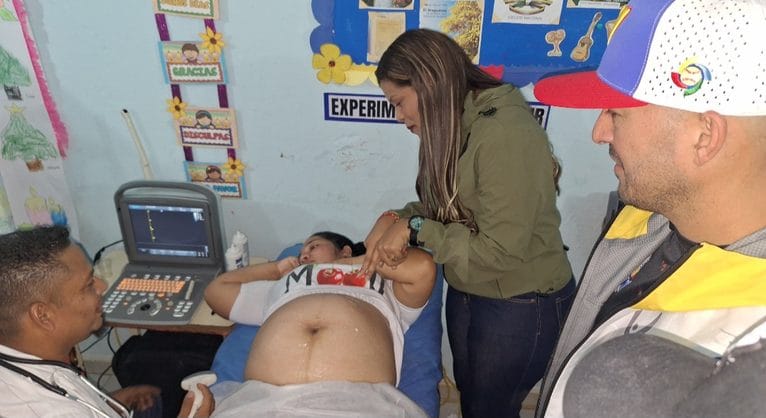 Programa “Mujer Vida y Futuro” ha atendido a más de 28 mil bolivarenses