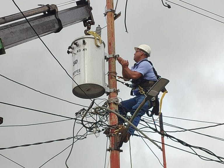 Continua fortalecimiento del servicio eléctrico en  Independencia