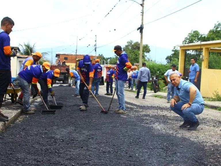 Plan Bacheo y Asfalto Me Gusta! ha colocado 300 toneladas de asfalto y ha tapado 361 huecos