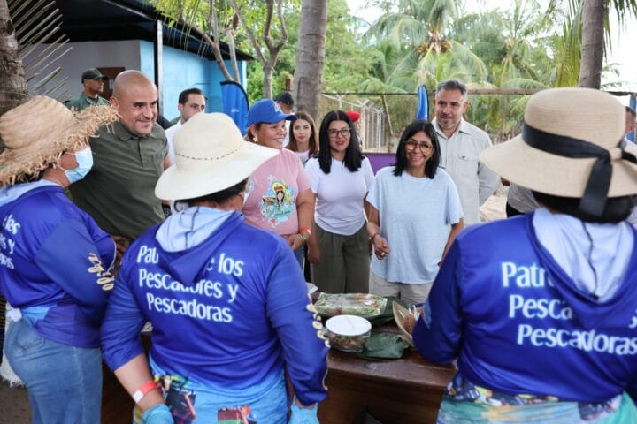Delcy Rodríguez visita planta procesadora de pescado Mujeres del Mar en Anzoátegui