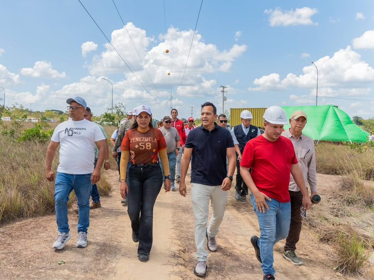Gobernadora Yulisbeth García desplegó agenda de trabajo en municipios del sur de Bolívar