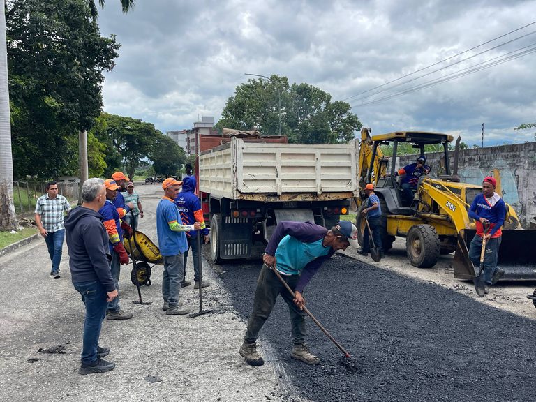 Plan Bacheo y Asfalto de Gusta! inició la intervención de la Av. Las América para tapar 73 huecos